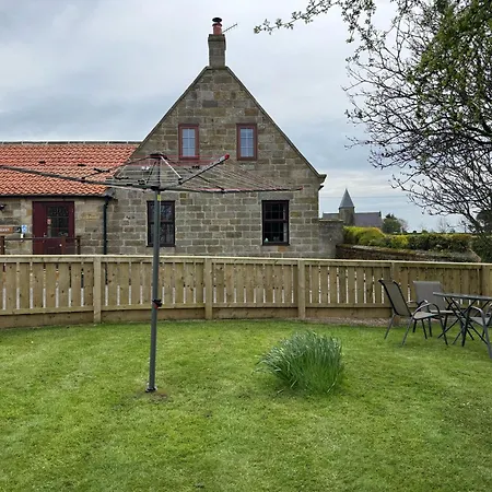 Albany Summerfield Farm * Whitby